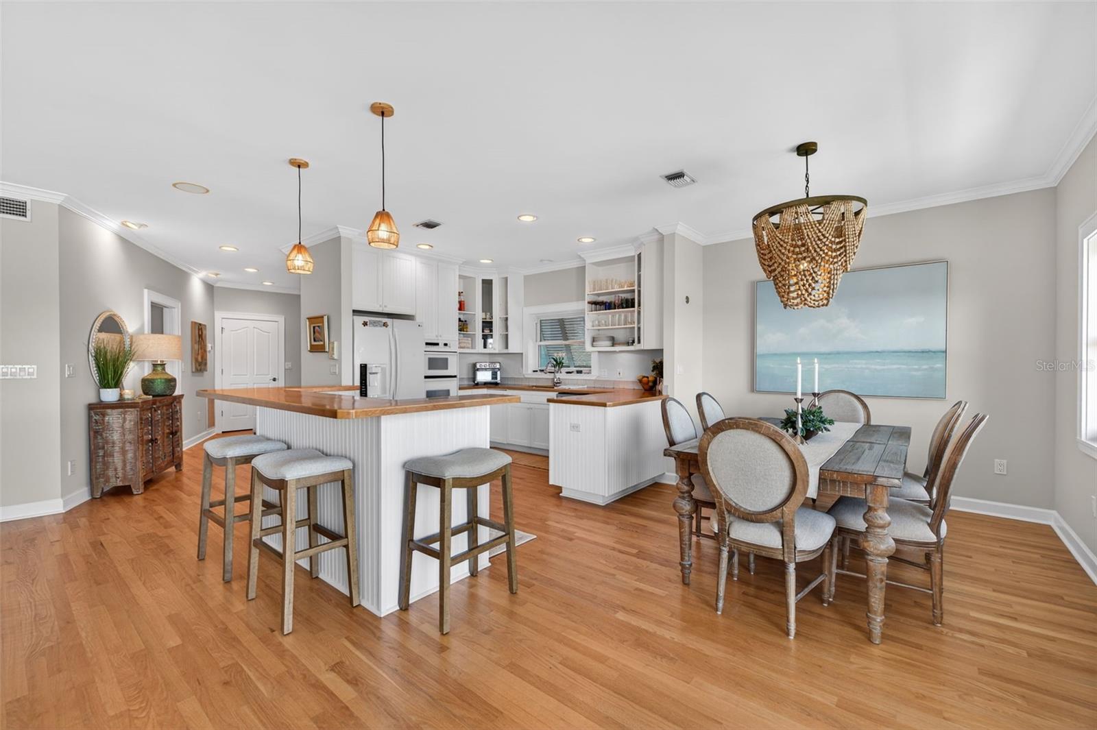 2503 PASS A GRILLE Way ST PETE BEACH, FL 33706