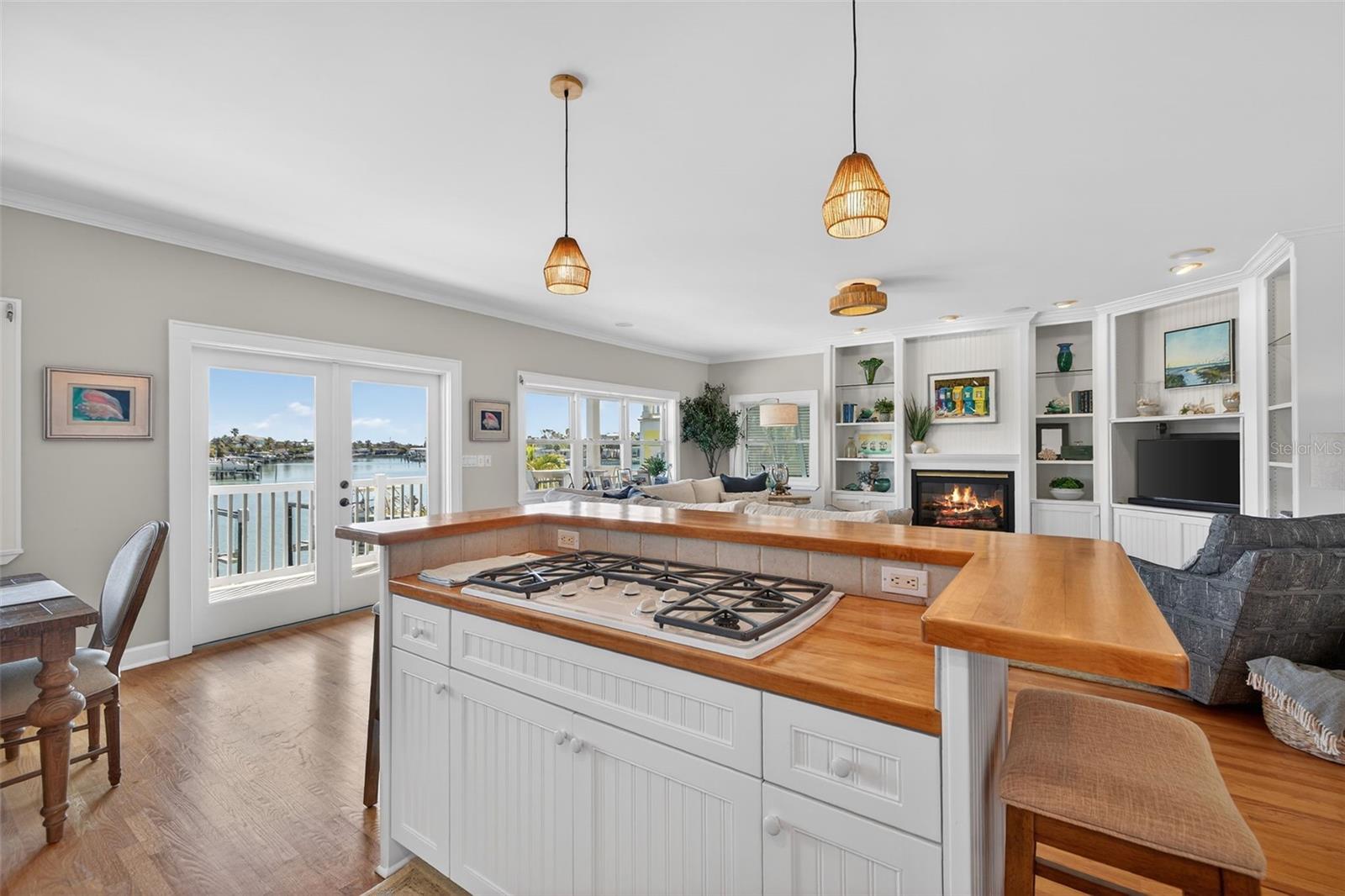 2503 PASS A GRILLE Way ST PETE BEACH, FL 33706