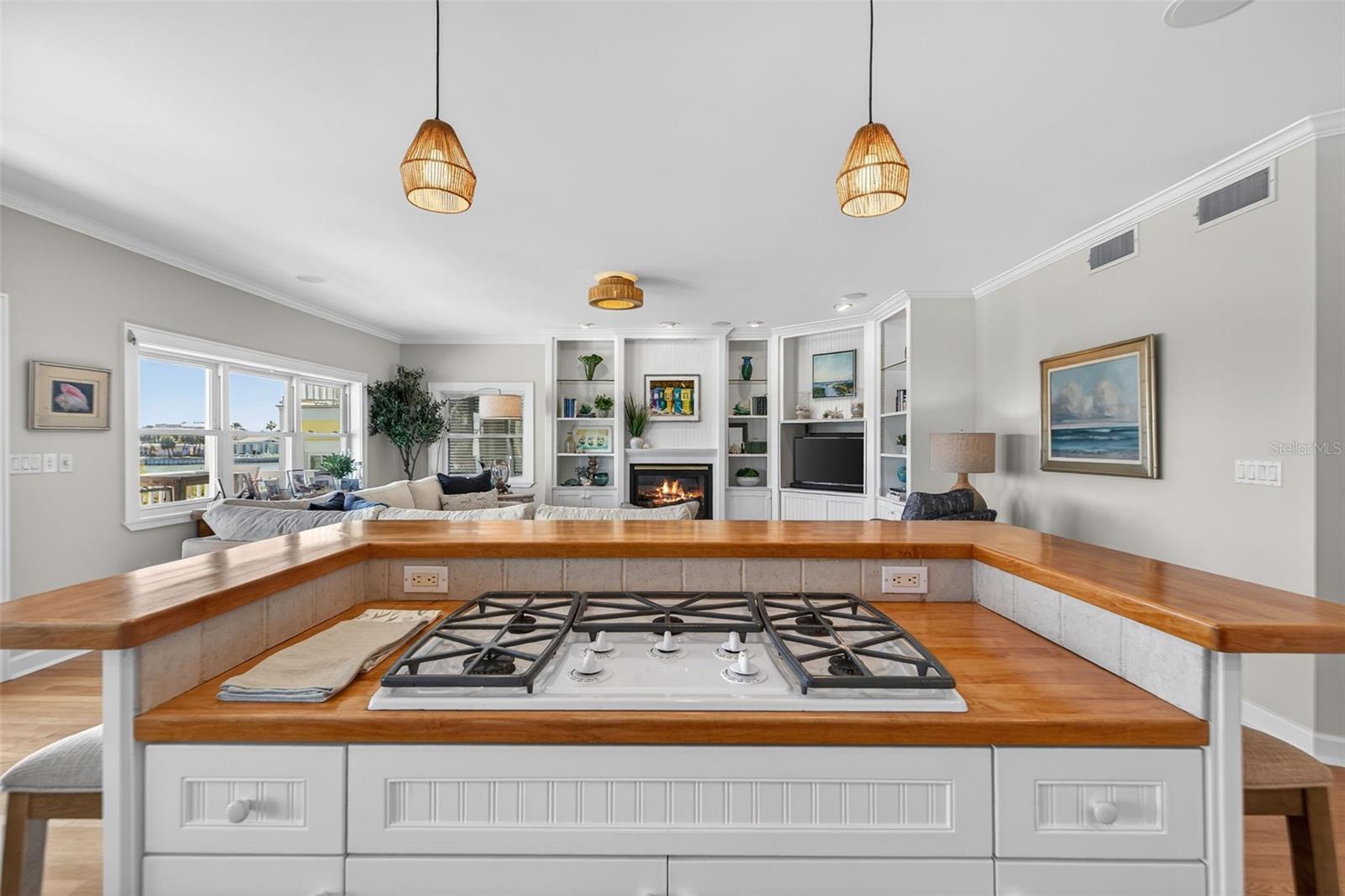 2503 PASS A GRILLE Way ST PETE BEACH, FL 33706