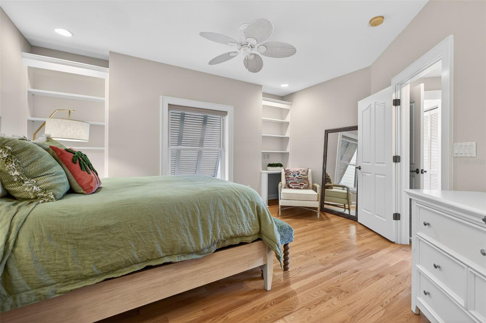 2503 PASS A GRILLE Way ST PETE BEACH, FL 33706