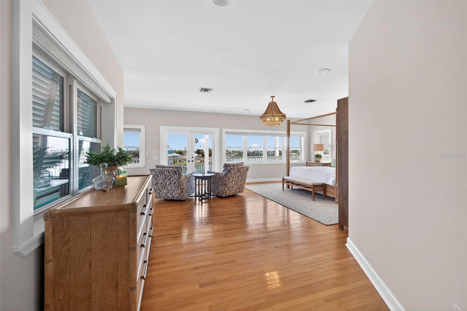 2503 PASS A GRILLE Way ST PETE BEACH, FL 33706