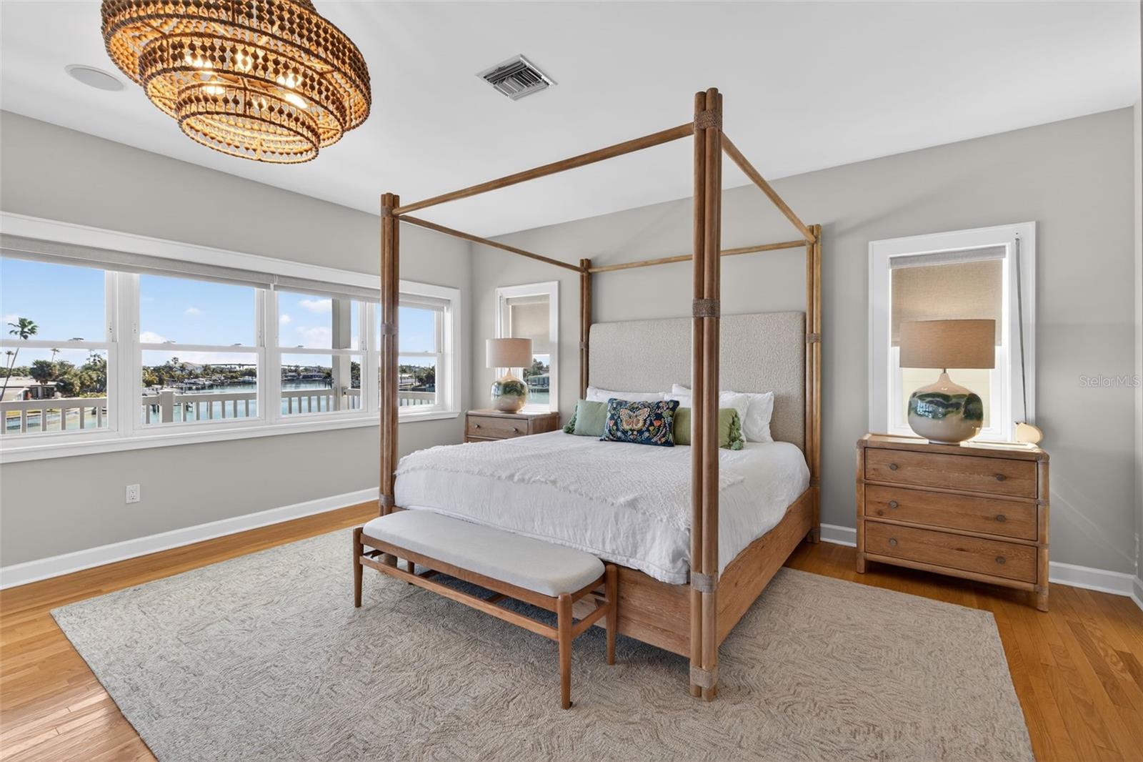 2503 PASS A GRILLE Way ST PETE BEACH, FL 33706