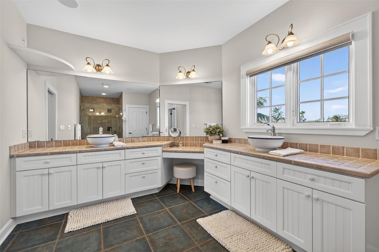 2503 PASS A GRILLE Way ST PETE BEACH, FL 33706