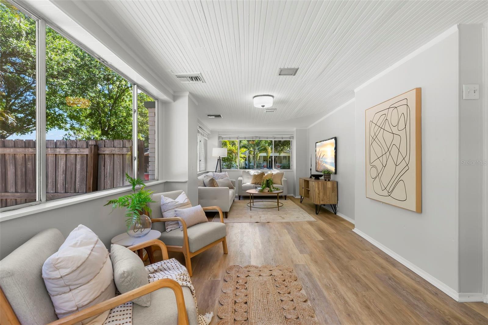 230 27TH St ST PETERSBURG, FL 33713