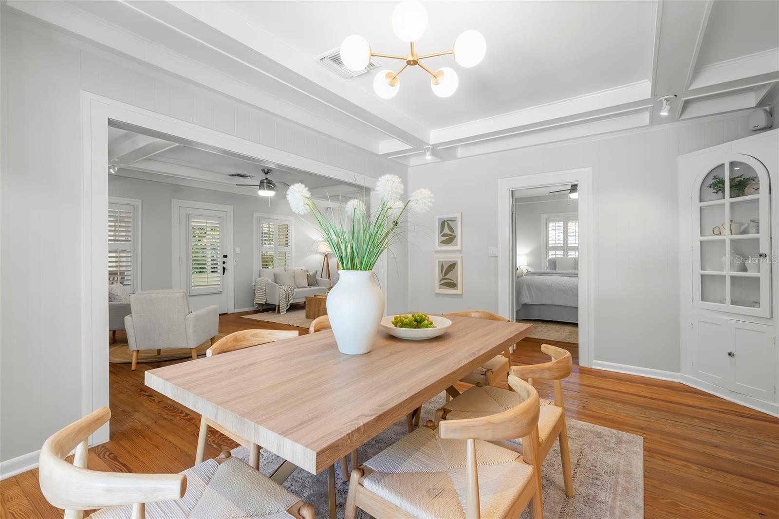 230 27TH St ST PETERSBURG, FL 33713