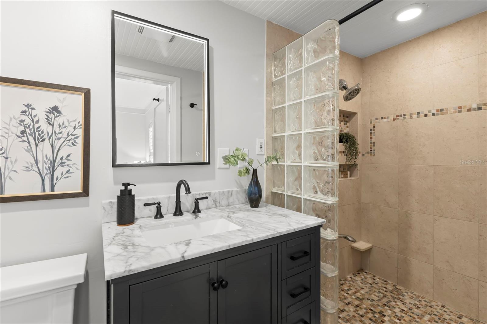 230 27TH St ST PETERSBURG, FL 33713