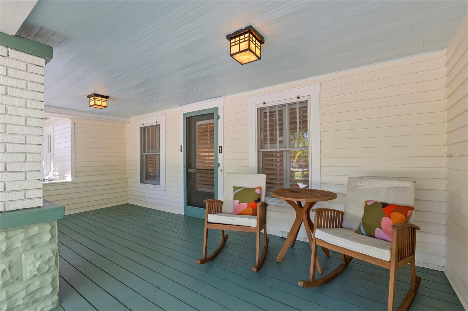 230 27TH St ST PETERSBURG, FL 33713