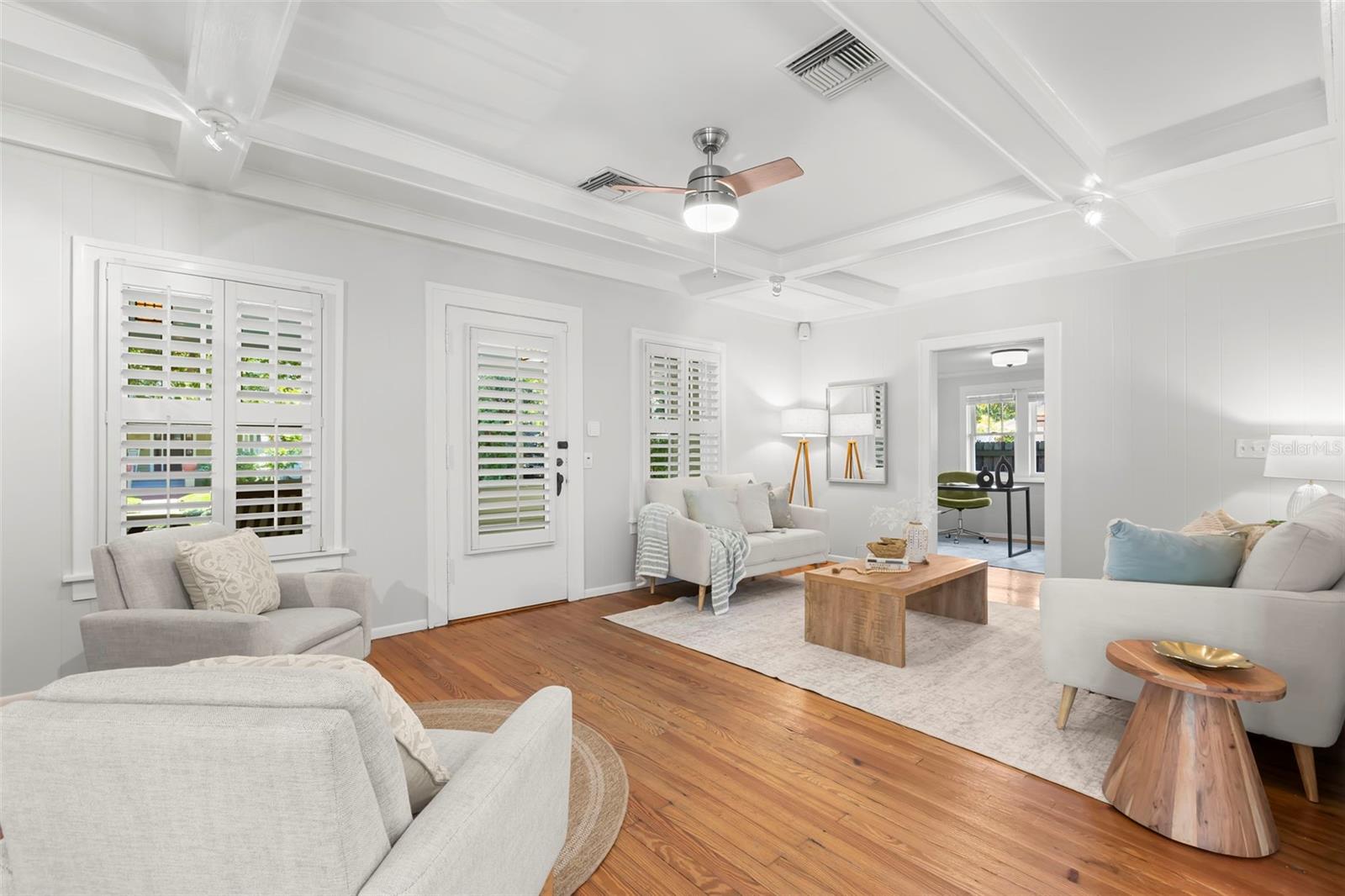 230 27TH St ST PETERSBURG, FL 33713