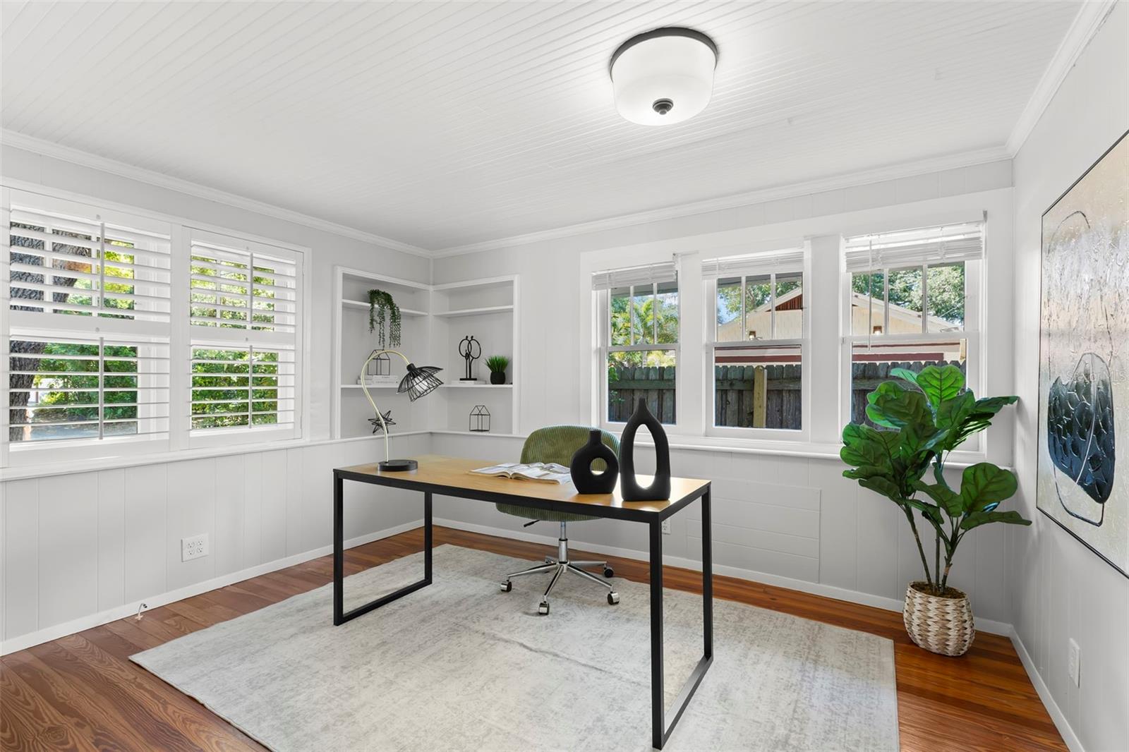 230 27TH St ST PETERSBURG, FL 33713