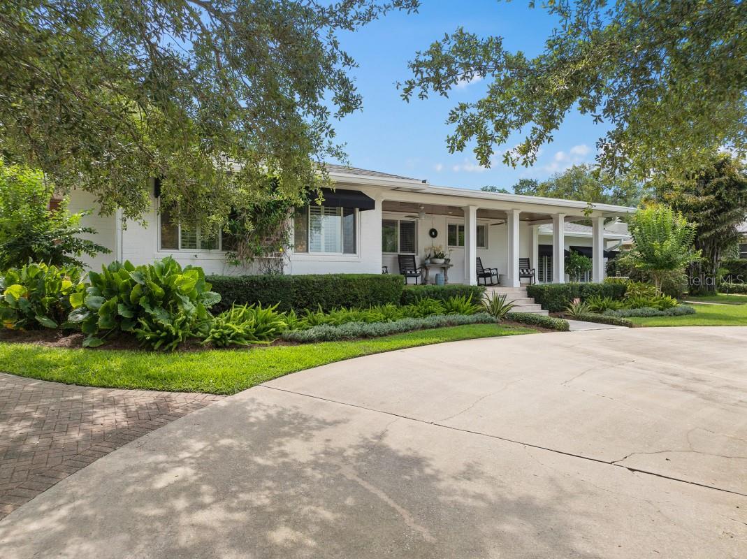 1410 POINSETTIA Ave