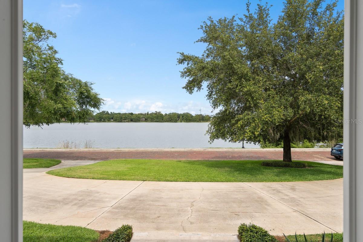 1410 POINSETTIA Ave ORLANDO, FL 32804