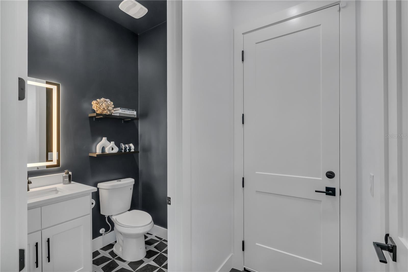 239 E HARDING St ORLANDO, FL 32806