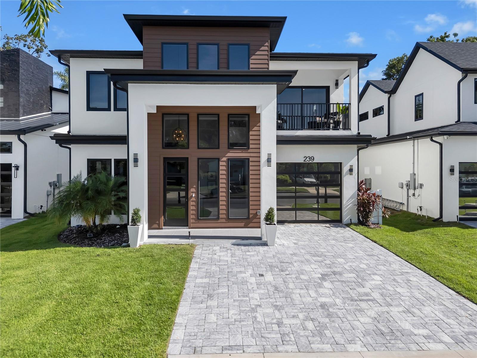 239 E HARDING St ORLANDO, FL 32806