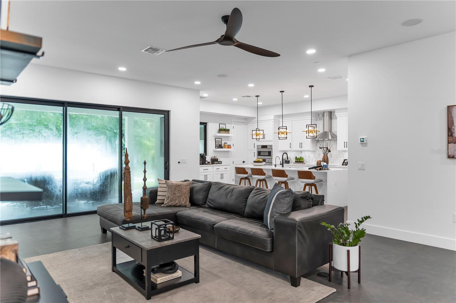 239 E HARDING St ORLANDO, FL 32806