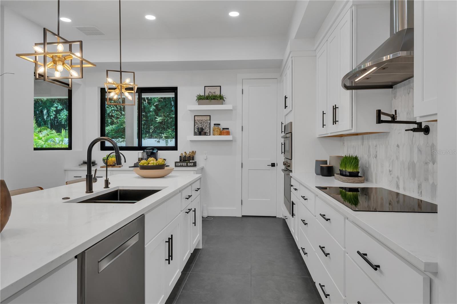 239 E HARDING St ORLANDO, FL 32806