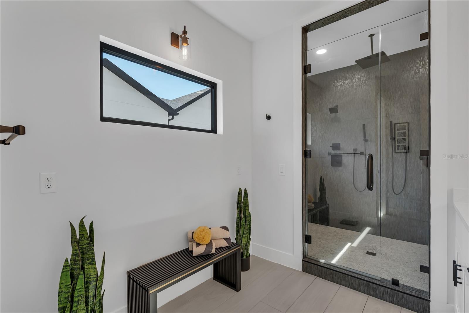 239 E HARDING St ORLANDO, FL 32806