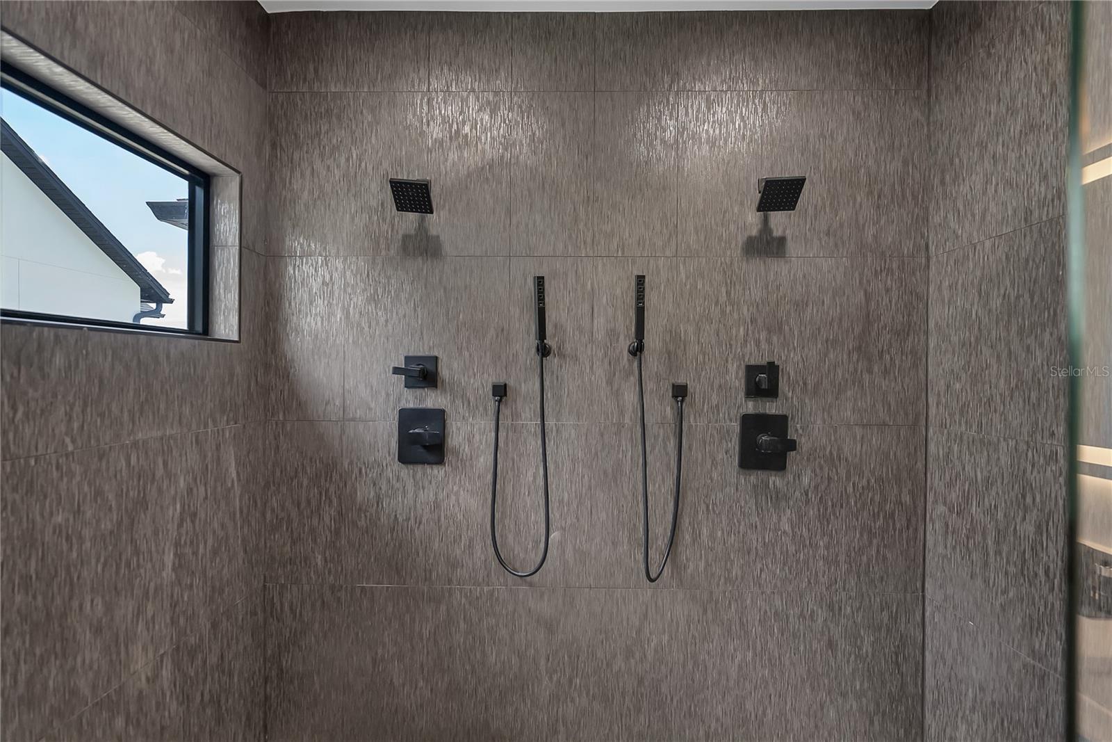 239 E HARDING St ORLANDO, FL 32806