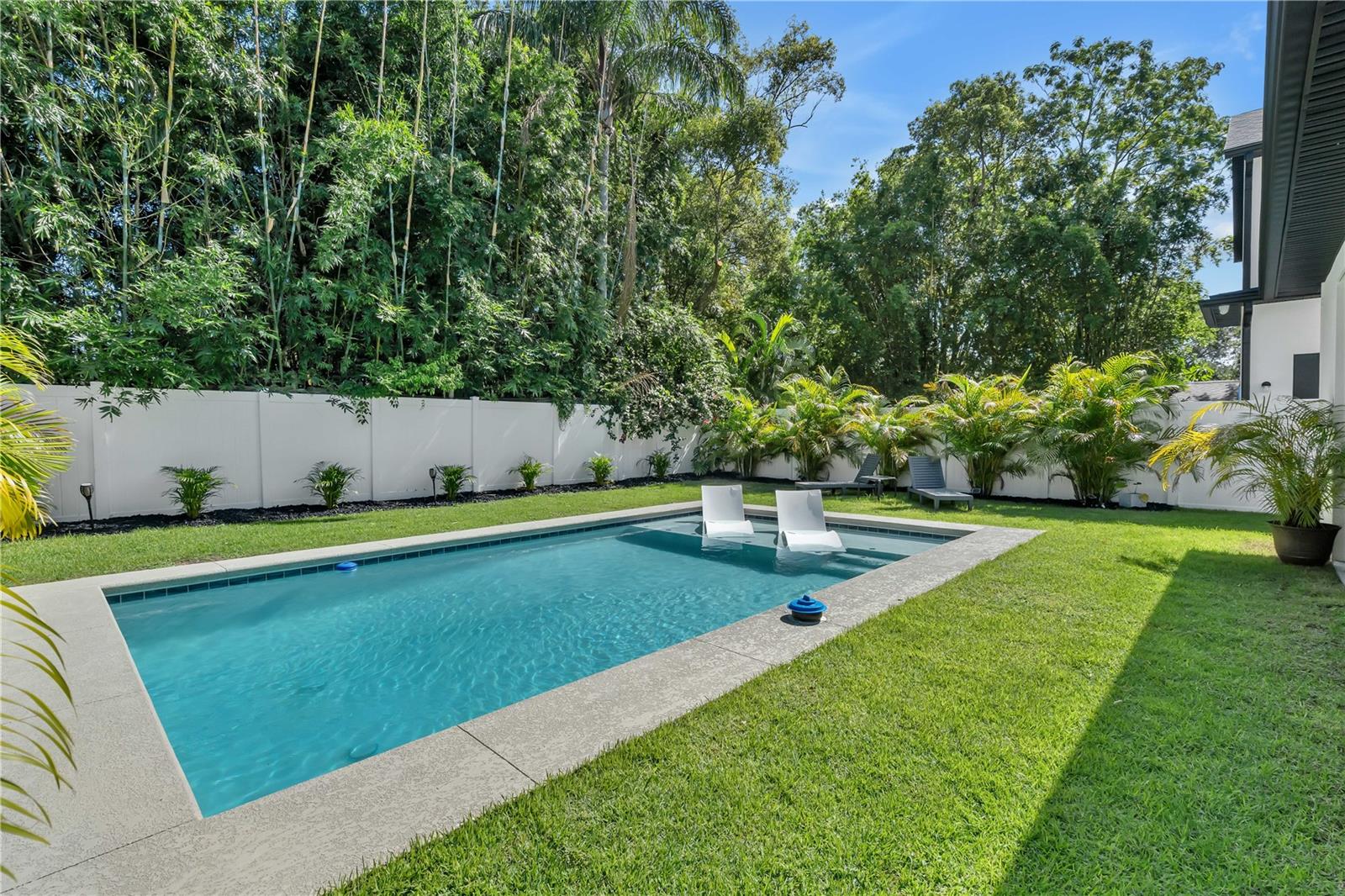 239 E HARDING St ORLANDO, FL 32806