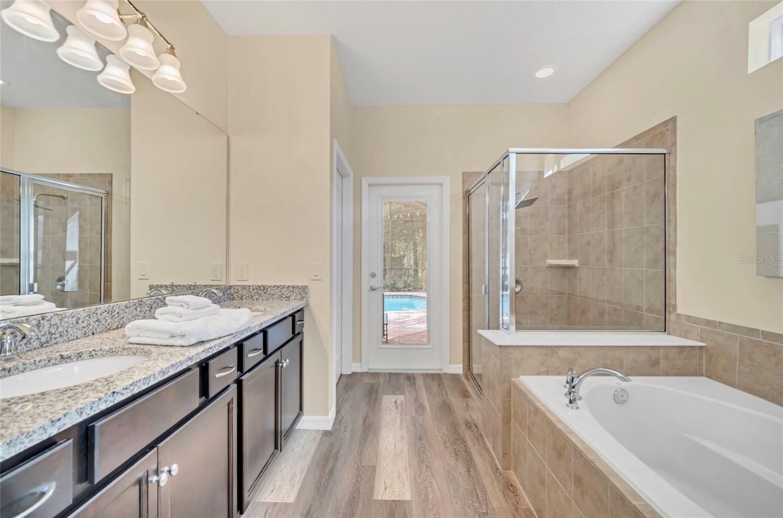 1801 NICE Ct KISSIMMEE, FL 34747