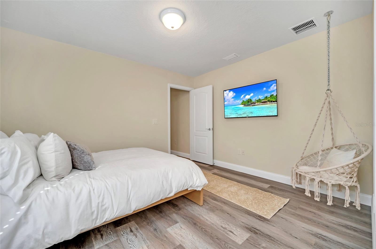 1801 NICE Ct KISSIMMEE, FL 34747