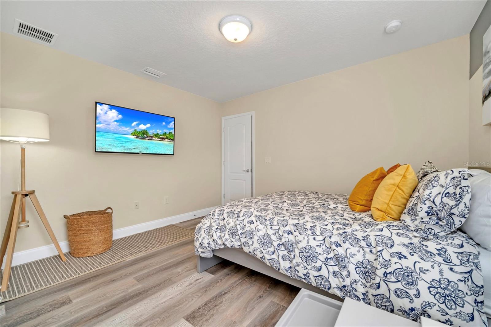 1801 NICE Ct KISSIMMEE, FL 34747