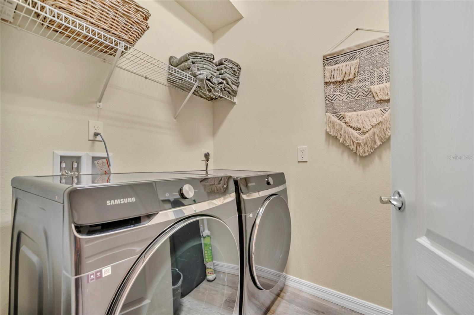 1801 NICE Ct KISSIMMEE, FL 34747