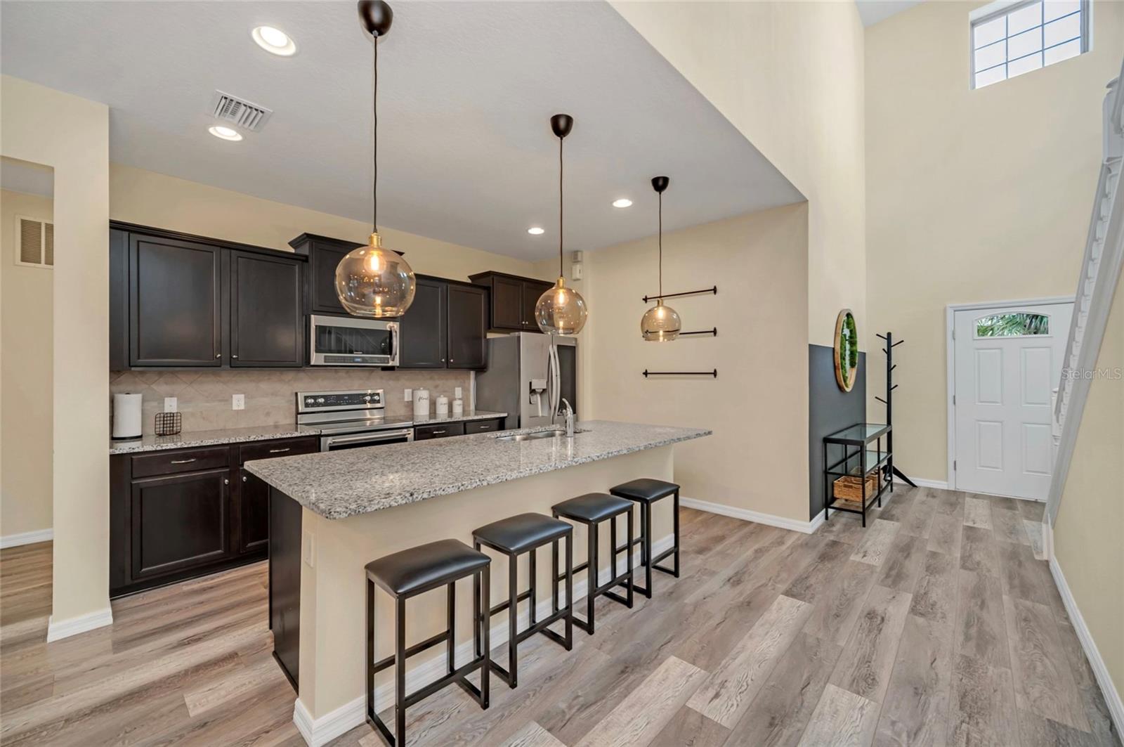 1801 NICE Ct KISSIMMEE, FL 34747