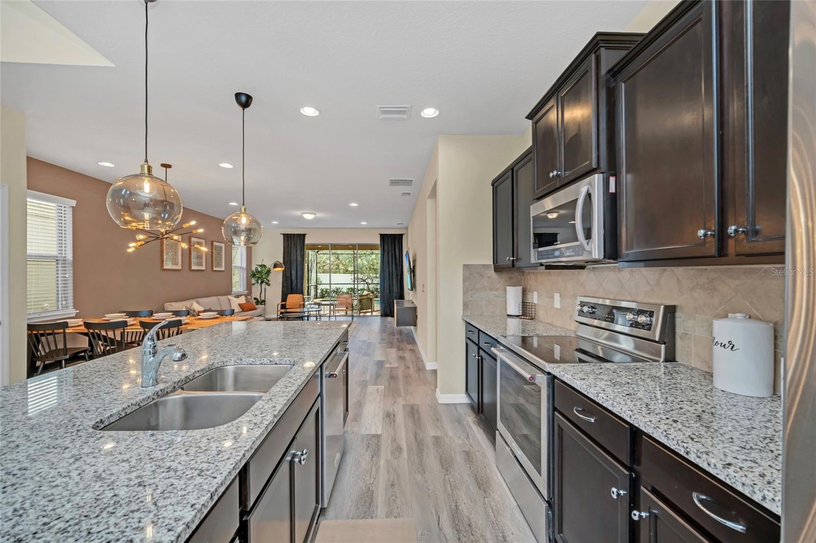 1801 NICE Ct KISSIMMEE, FL 34747