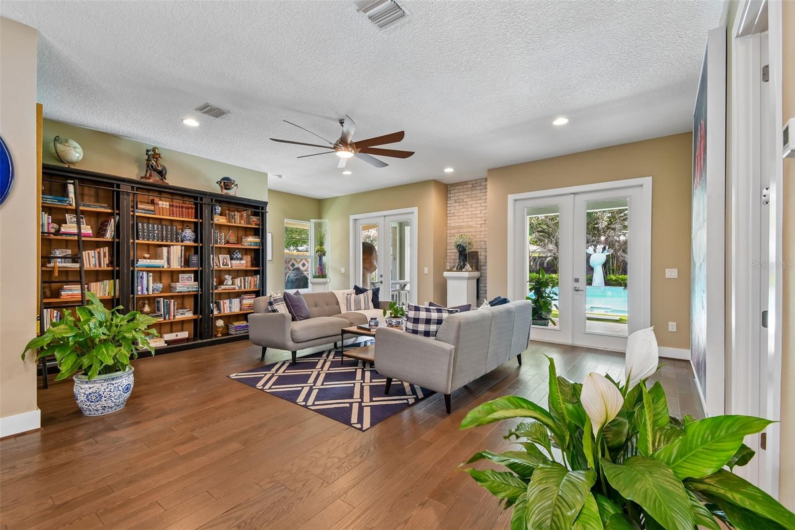 2107 HARGILL Dr ORLANDO, FL 32806