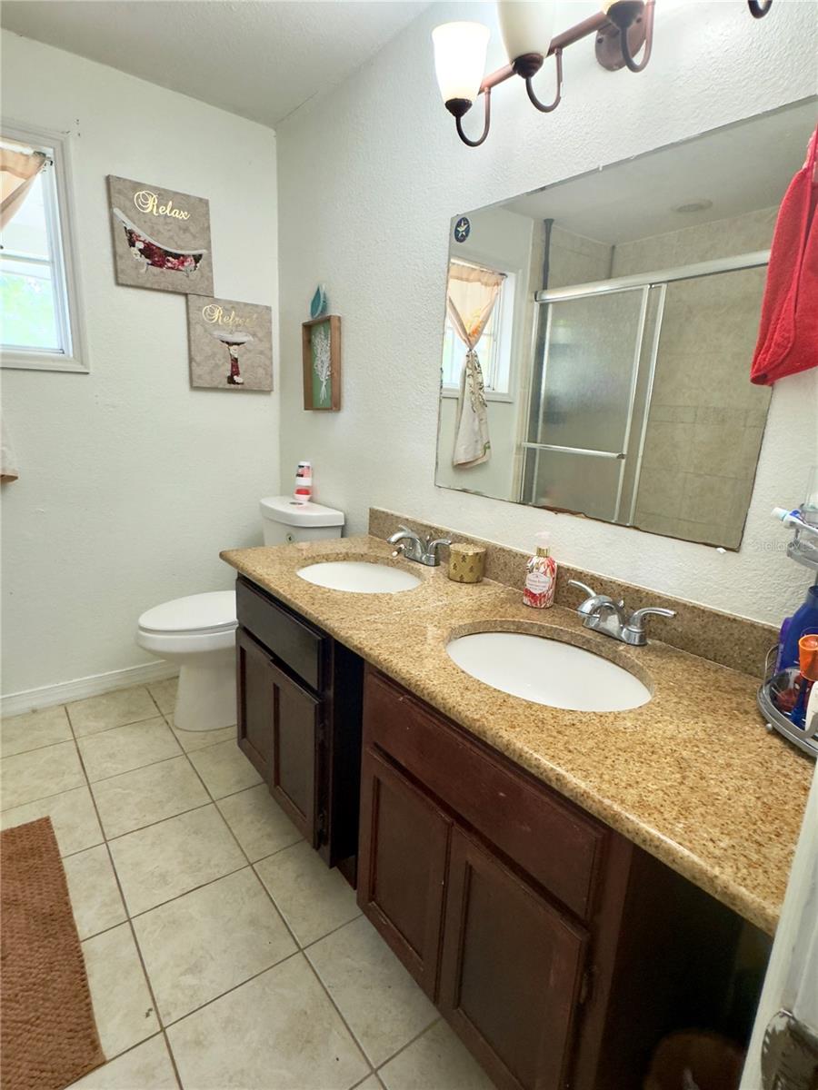 1485 N LYNDELL Dr KISSIMMEE, FL 34741
