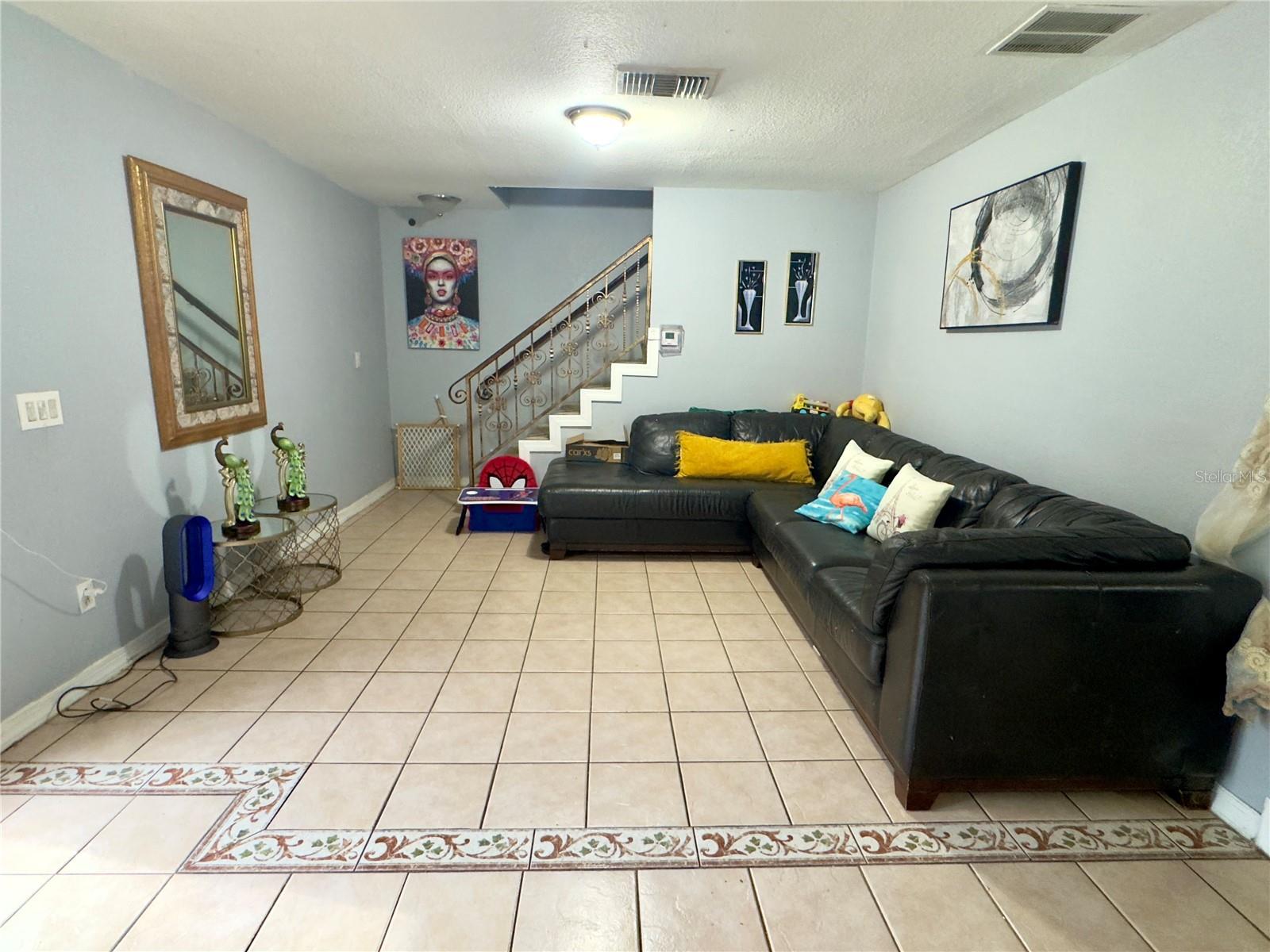 1485 N LYNDELL Dr KISSIMMEE, FL 34741