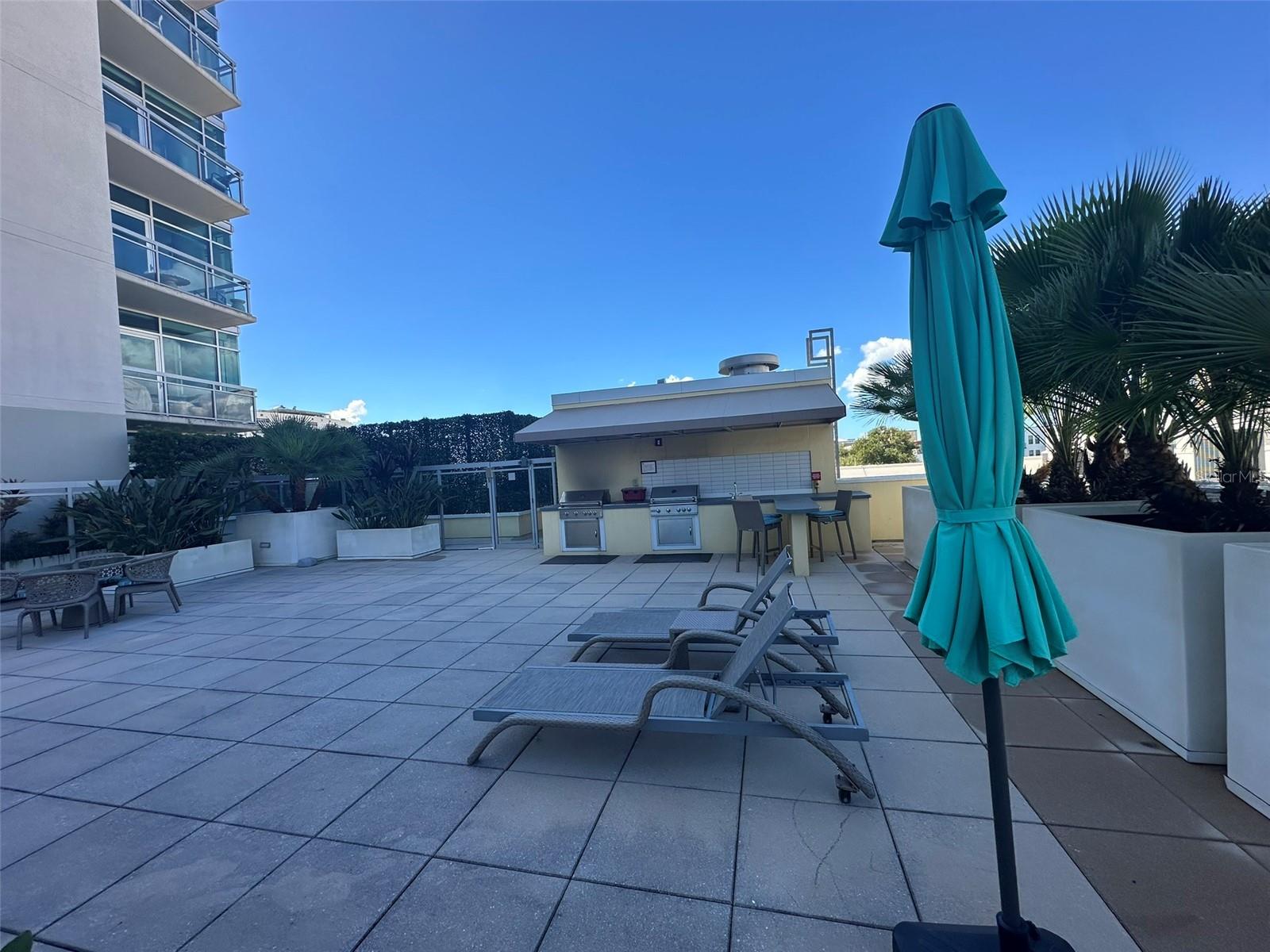 400 4TH Ave #1207 ST PETERSBURG, FL 33701