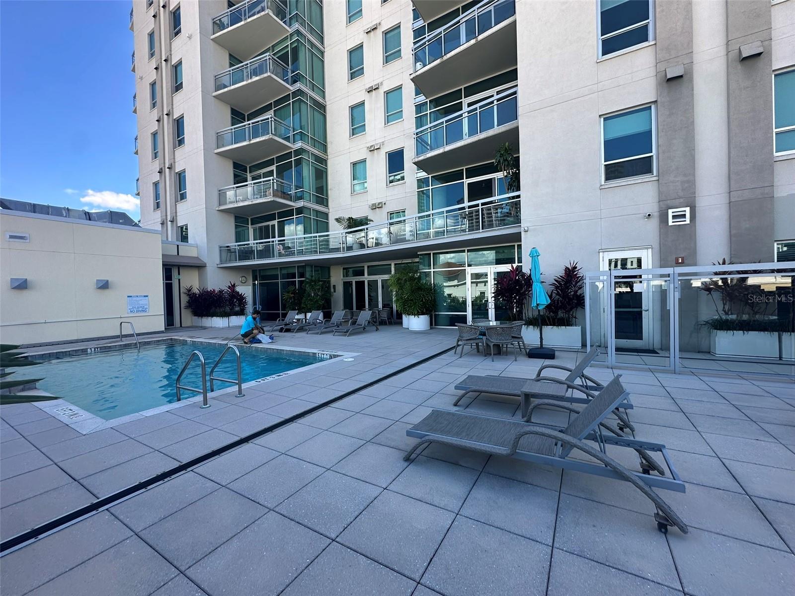 400 4TH Ave #1207 ST PETERSBURG, FL 33701