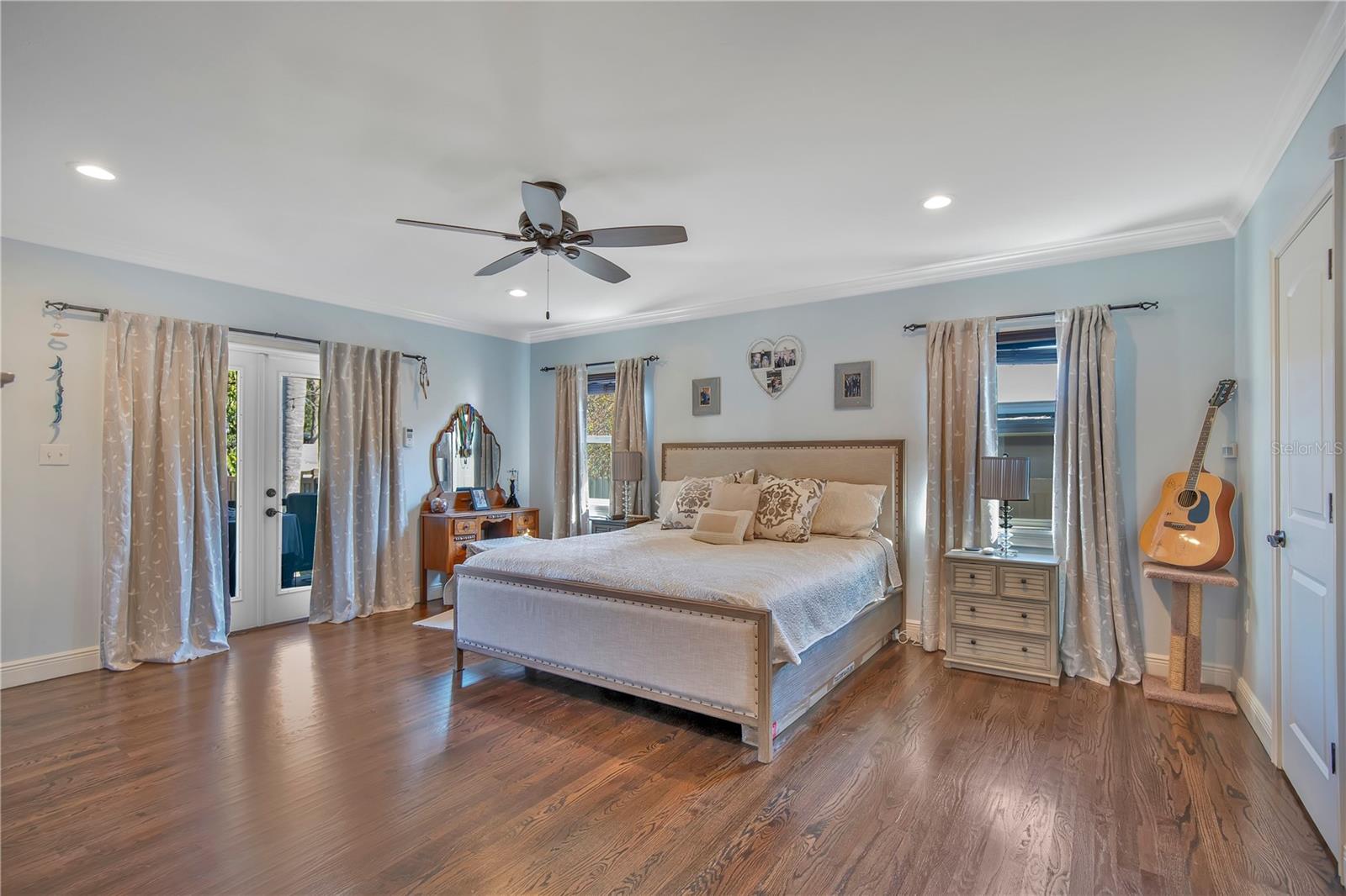 419 PAGE St ORLANDO, FL 32806