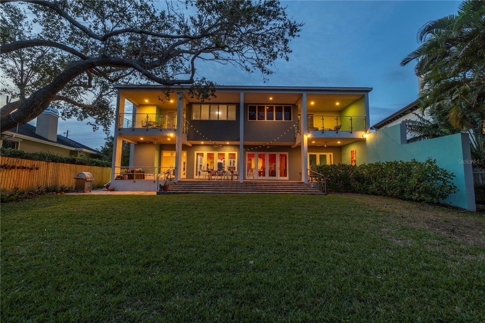 838 MONTEREY Blvd ST PETERSBURG, FL 33704