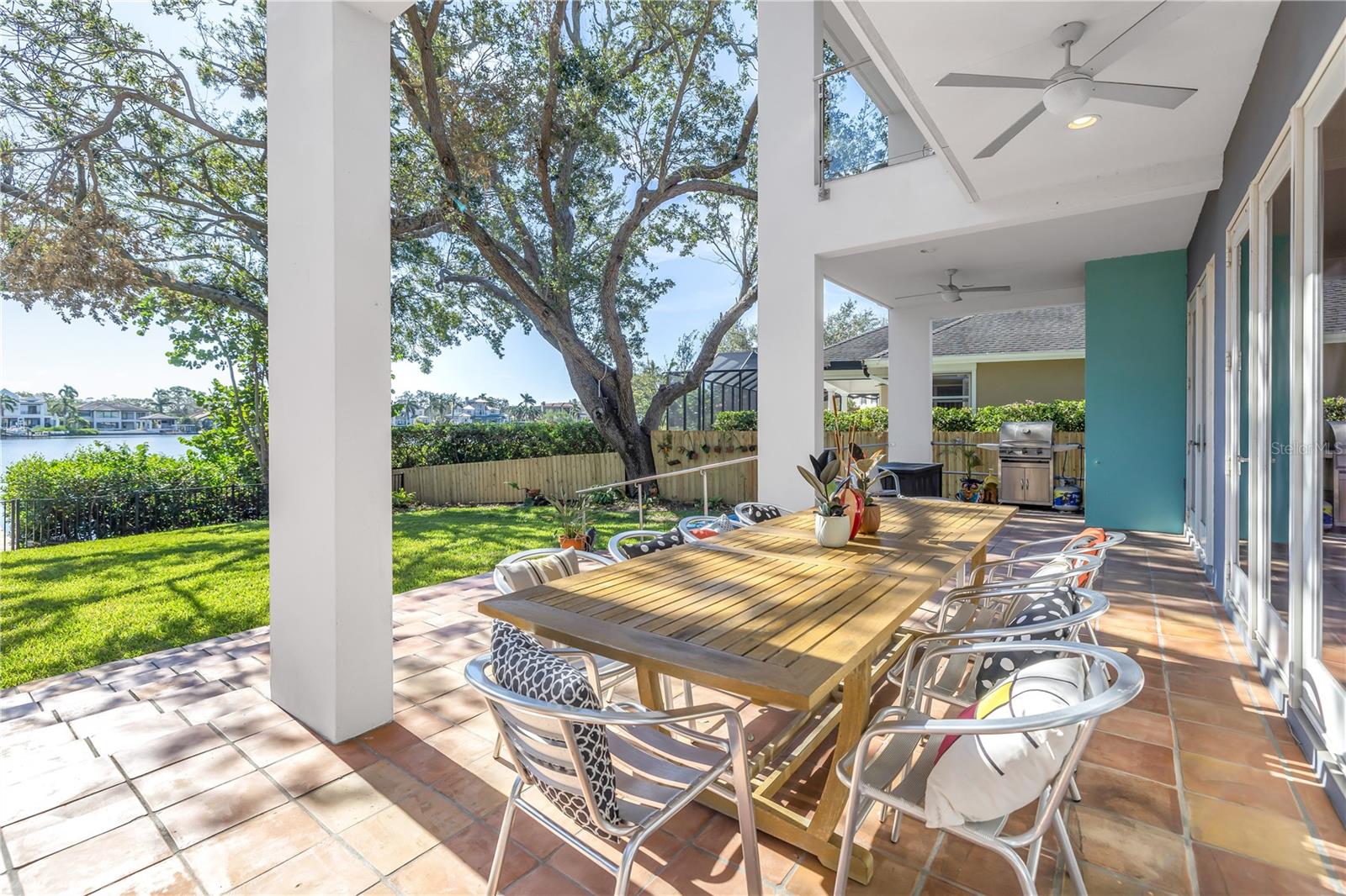 838 MONTEREY Blvd ST PETERSBURG, FL 33704