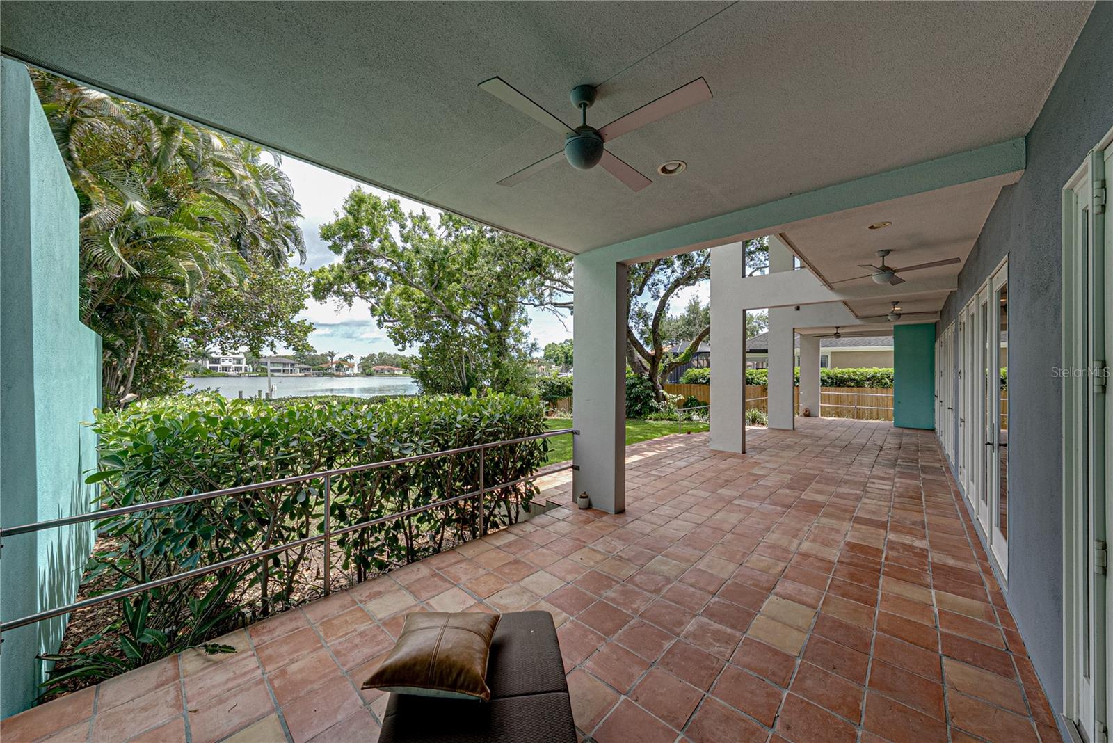 838 MONTEREY Blvd ST PETERSBURG, FL 33704