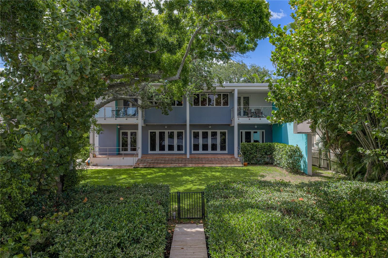 838 MONTEREY Blvd ST PETERSBURG, FL 33704