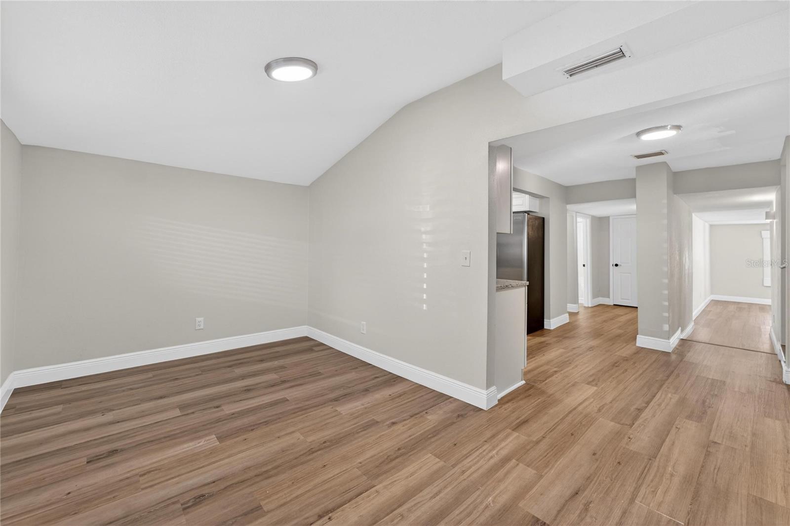 206 E FRIERSON Ave TAMPA, FL 33603