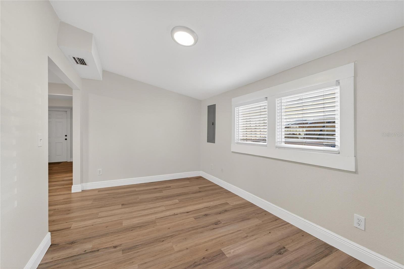 206 E FRIERSON Ave TAMPA, FL 33603