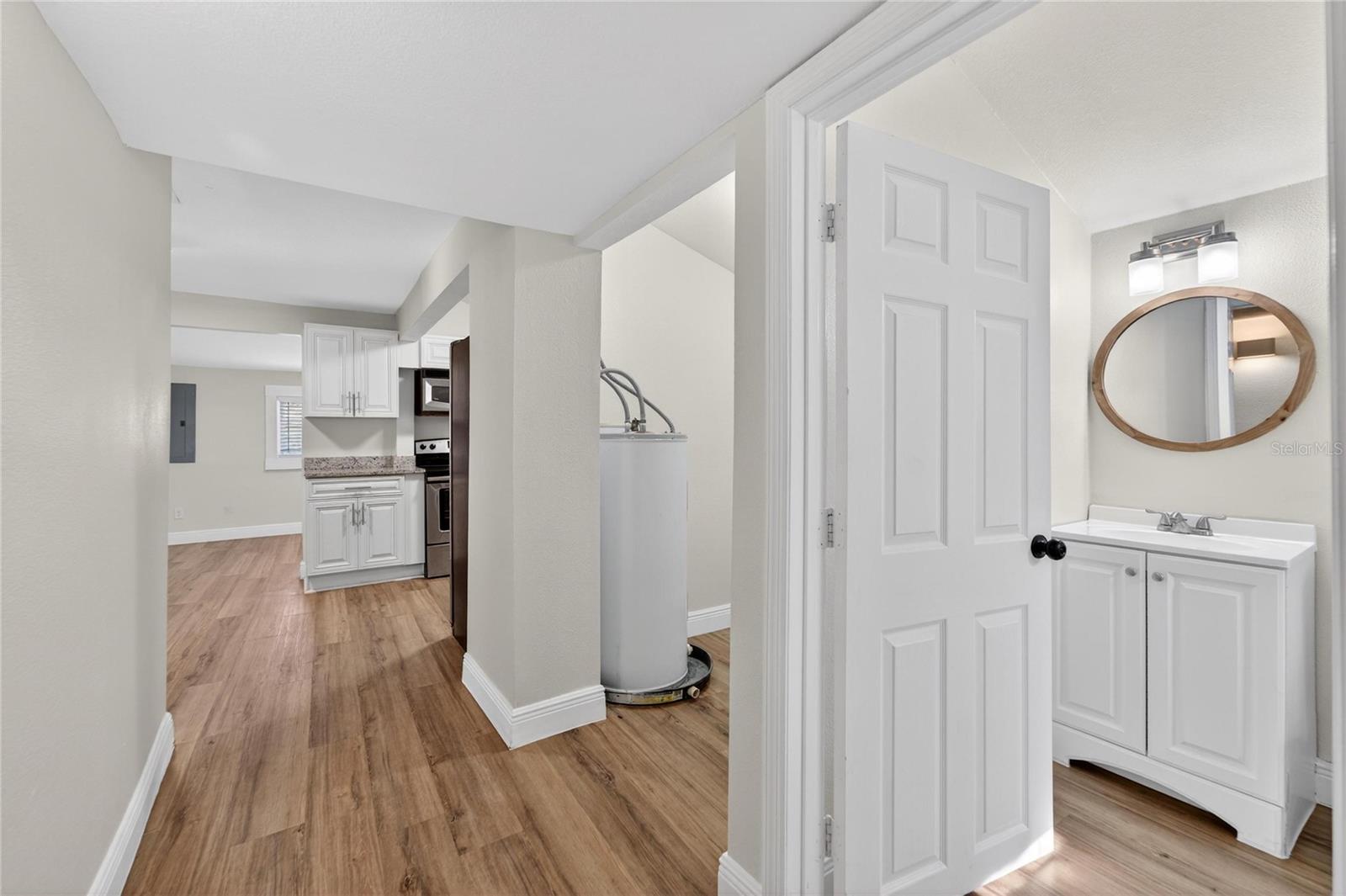 206 E FRIERSON Ave TAMPA, FL 33603