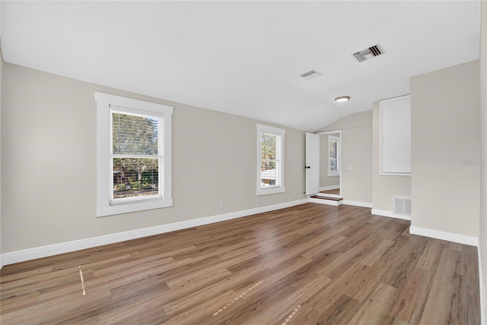 206 E FRIERSON Ave TAMPA, FL 33603