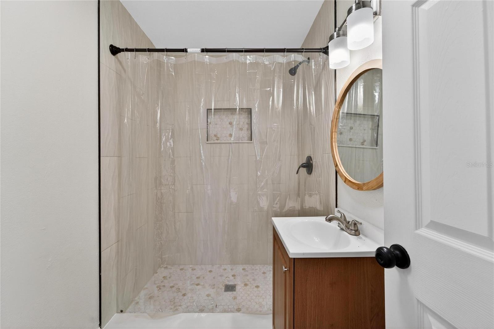 206 E FRIERSON Ave TAMPA, FL 33603