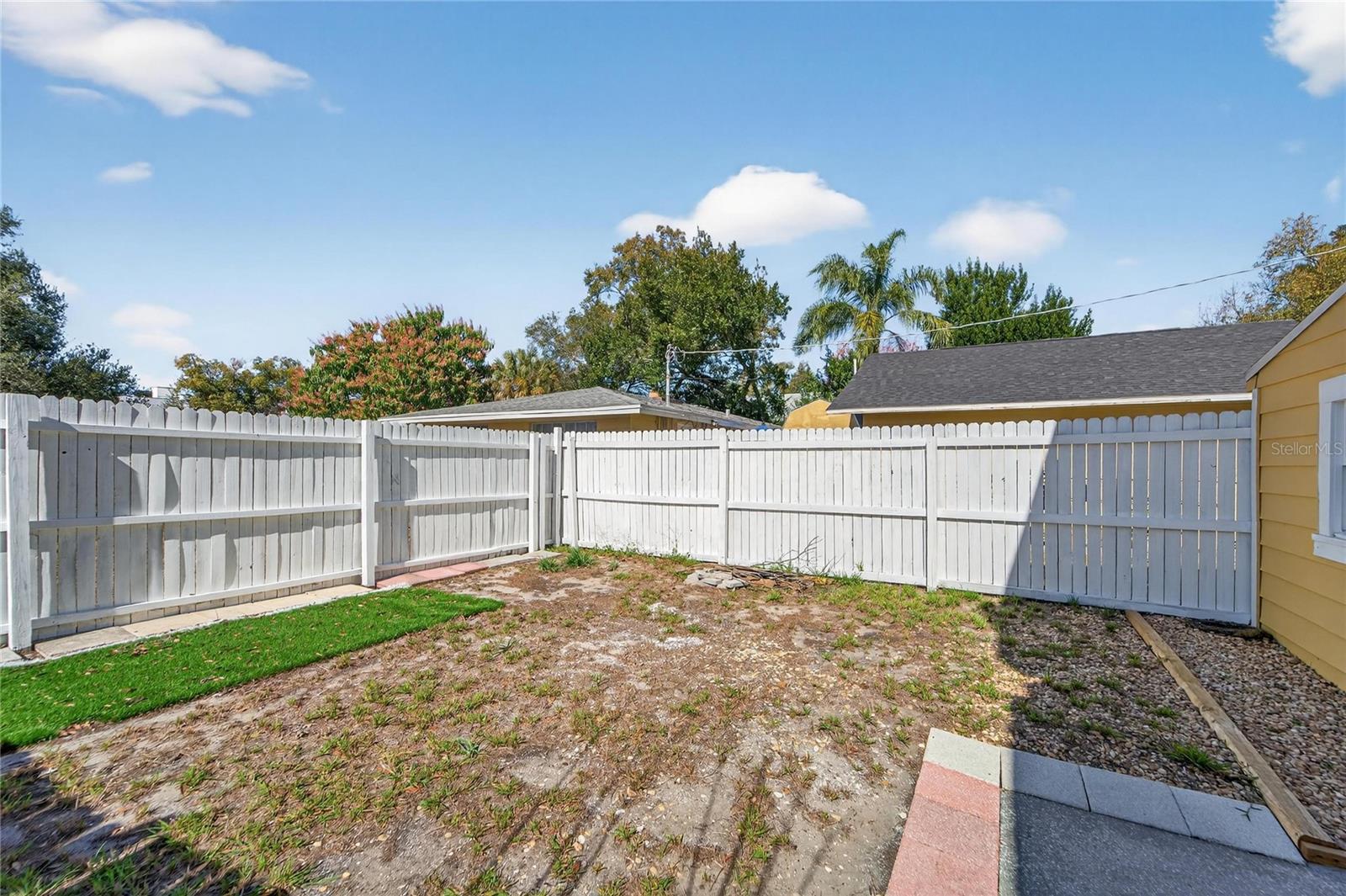 206 E FRIERSON Ave TAMPA, FL 33603