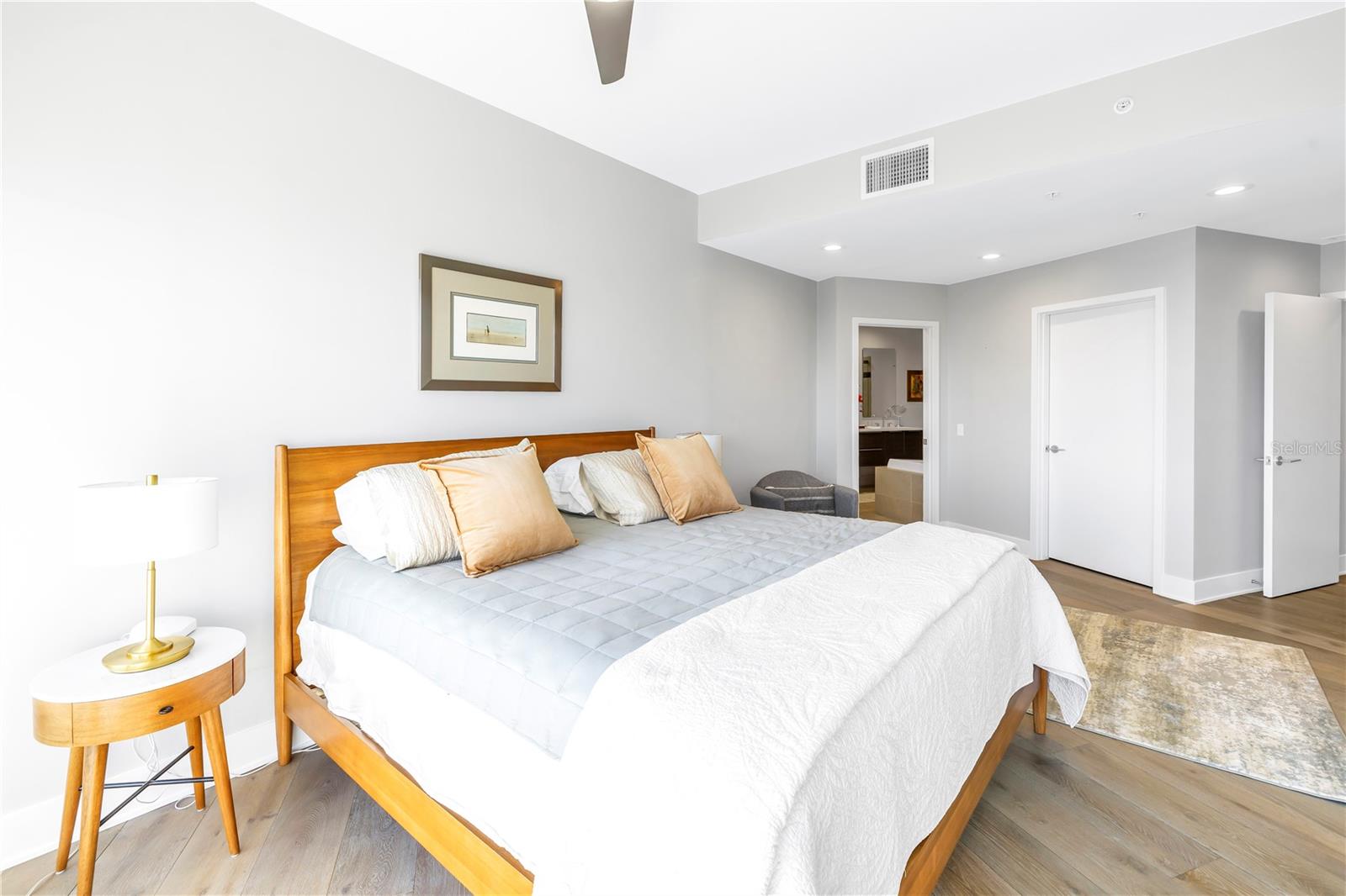 175 1ST St #1006 ST PETERSBURG, FL 33701