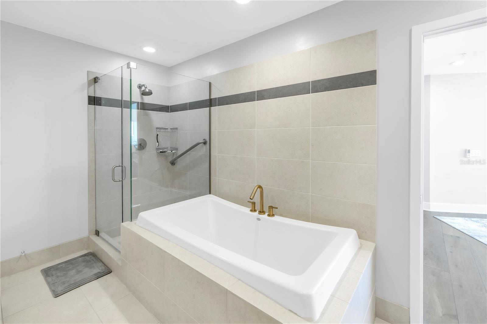 175 1ST St #1006 ST PETERSBURG, FL 33701