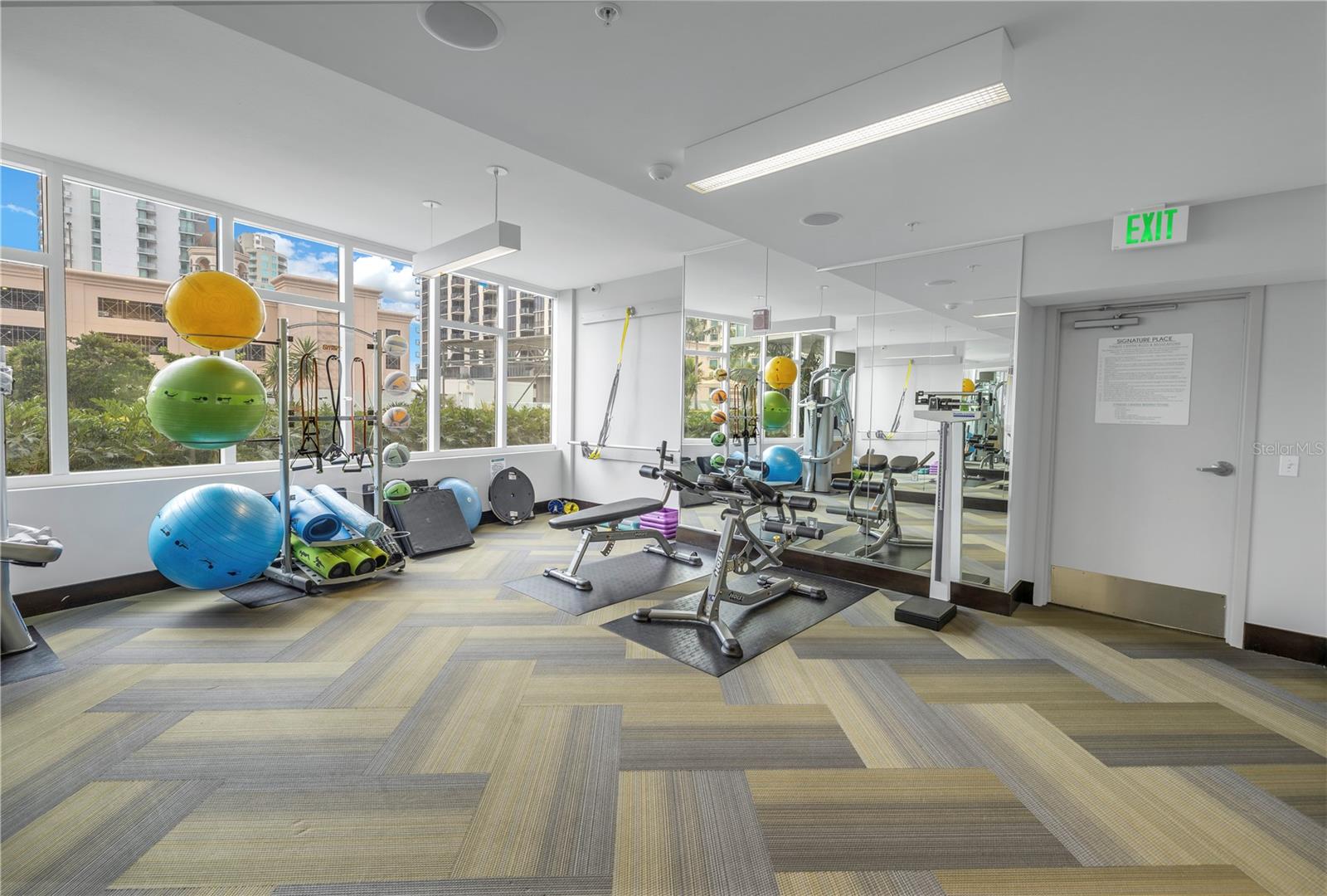 175 1ST St #1006 ST PETERSBURG, FL 33701