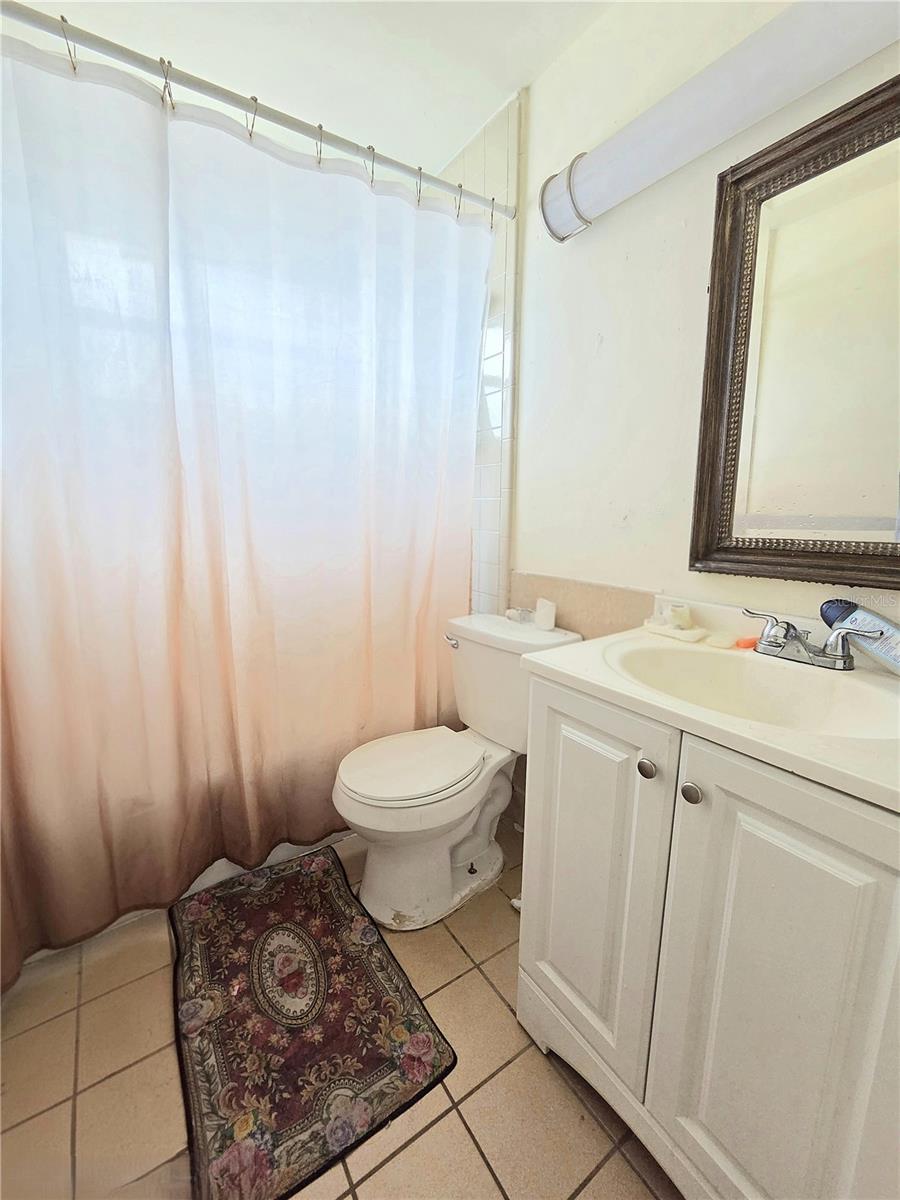 638 DOGWOOD Ct DUNEDIN, FL 34698