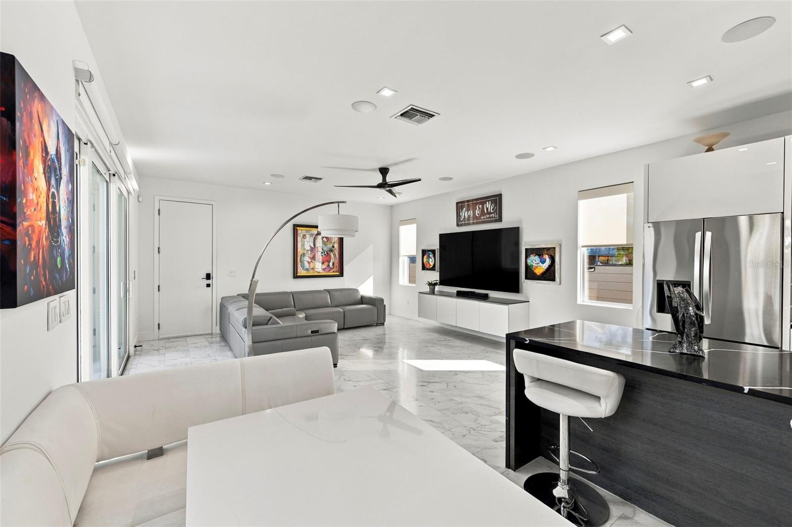2423 2ND Ave ST PETERSBURG, FL 33713