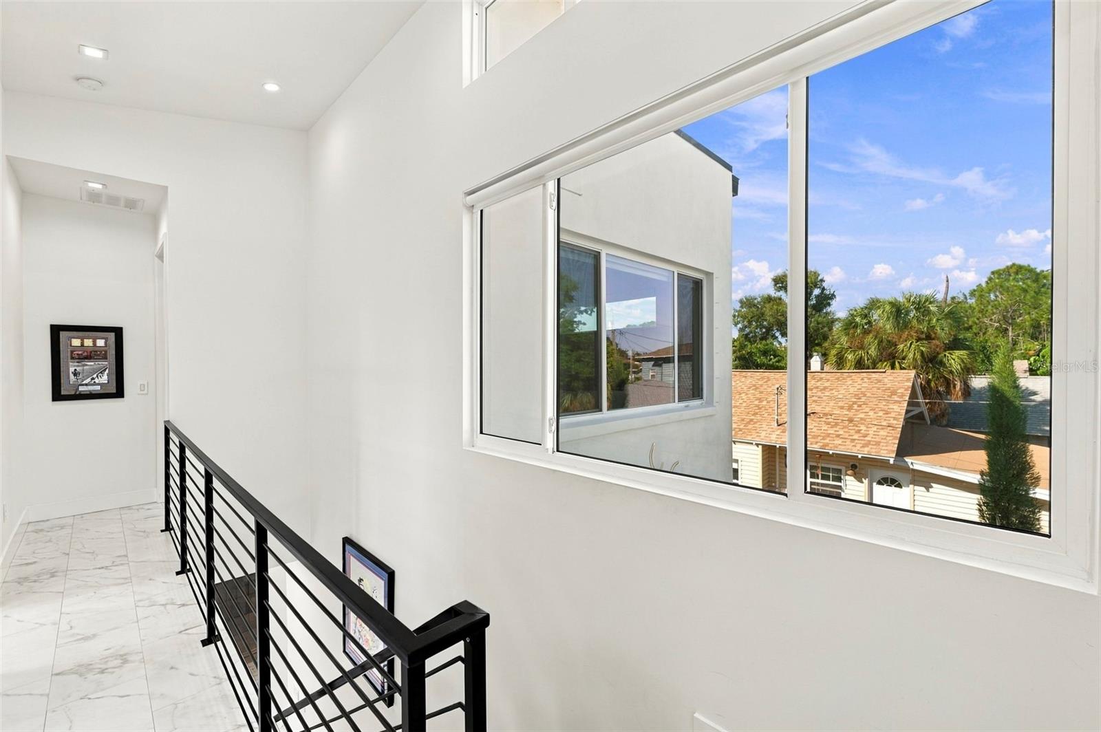 2423 2ND Ave ST PETERSBURG, FL 33713